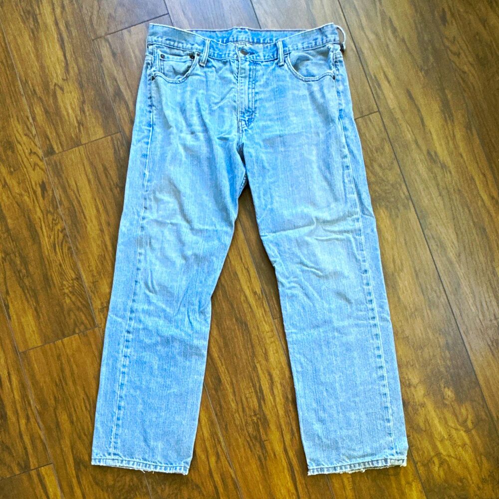 Levi’s Men’s 569 Loose Fit Straight Leg 34 x 32 Light Wash Blue Denim Jeans